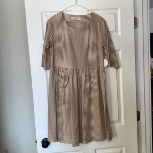 Pando Grove Linen Dress